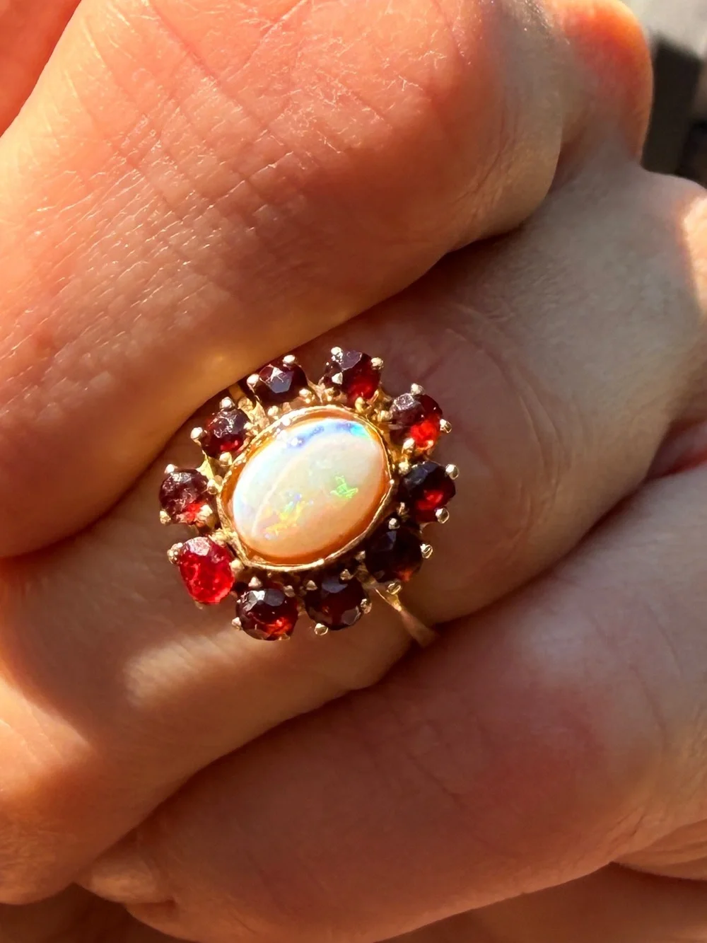 Vintage 14kt Gold Opal & Garnet 